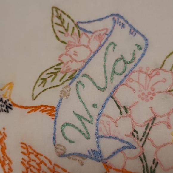 Vintage Hand Stitched West Virginia State Bird & Flower - Picture 3 of 16